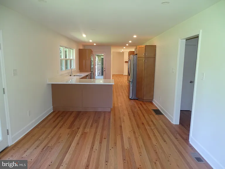 449 E Street Rd — Photo 15