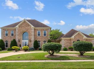 1008 Kimswick Manor Ct, Ballwin, MO 63011