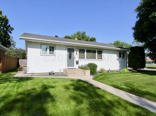 2203 12th St S, Moorhead, MN 56560