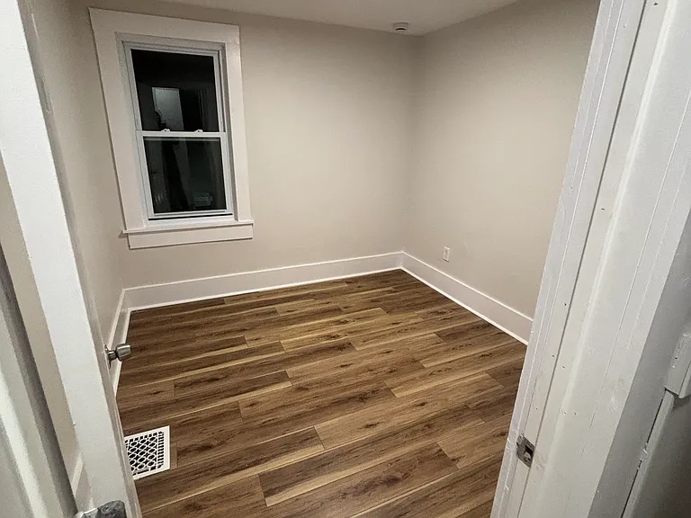 22 New St #22 — Photo 7