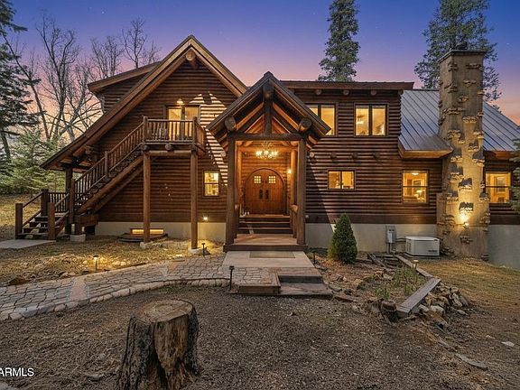 3rd image of 8105 S COMSTOCK MINE Road