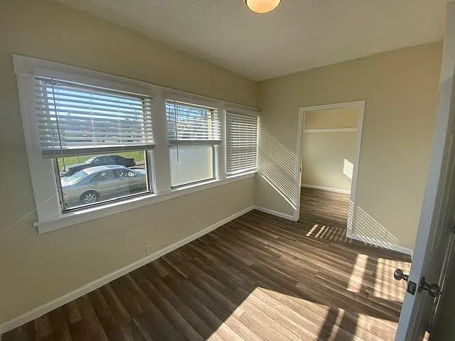 102 Broadway St — Photo 19