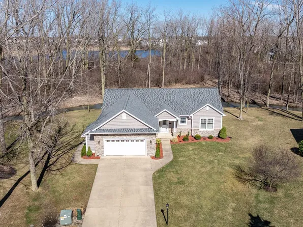 1249 Lost Lake Rd, Port Clinton, OH 43452