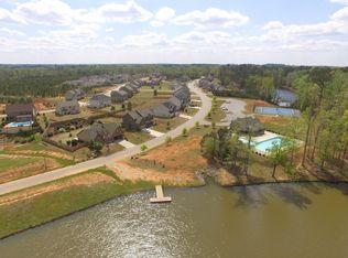 404 Lakeview Way, Lagrange, GA 30241