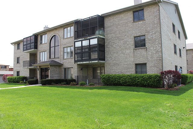 1st image of 13950 Lavergne Ave APT 902