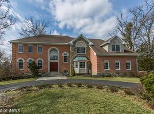 9540 Persimmon Tree Rd, Potomac, MD 20854