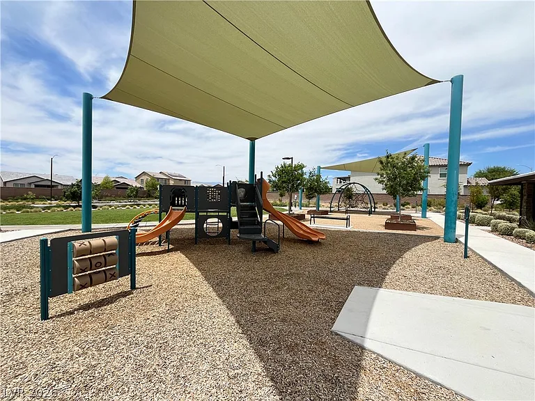 7052 Fossil Lake St — Photo 29