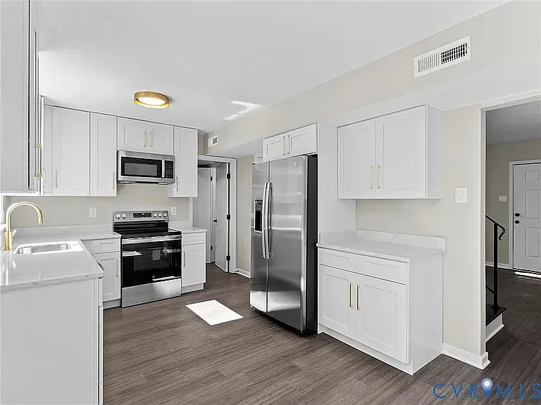 403 Acreview Dr