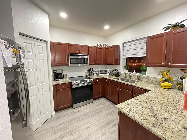 17430 SW 153rd Ave — Photo 7