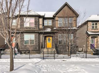 321 Pioneer Rd, Spruce Grove, AB T7X0T1