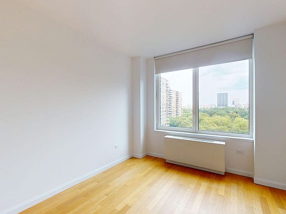 4th image of 795 Columbus Ave APT 10E