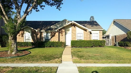 1st image of 5833 Winell Dr #0