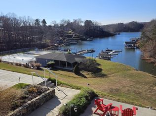 1089 Bluewater Dr #506, Moneta, VA 24121