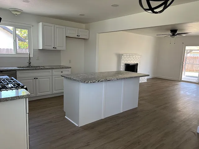 8837 Los Olivas Ct — Photo 3