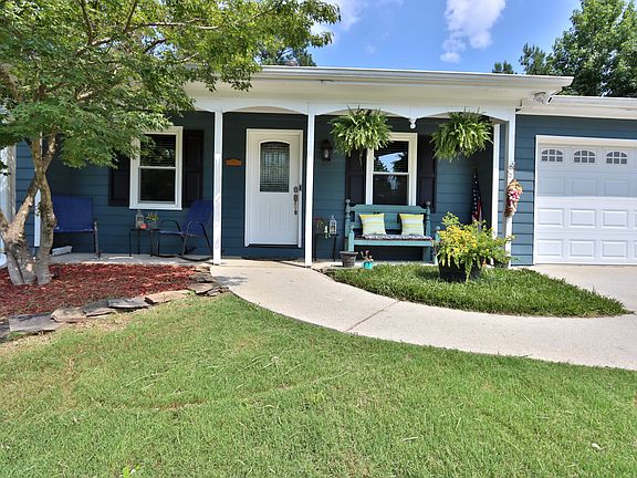 3rd image of 3163 Rocky Point Ct
