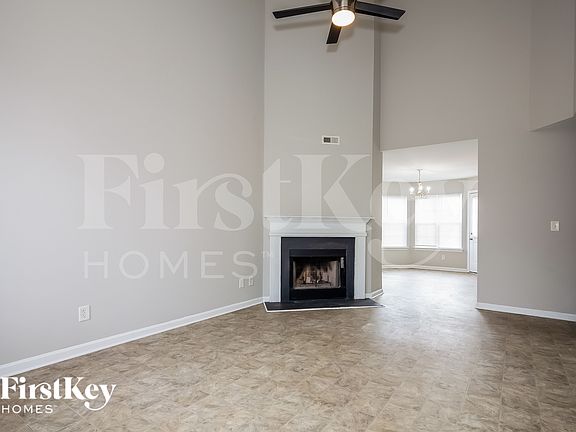 3rd image of 7301 Hidden Creek Dr