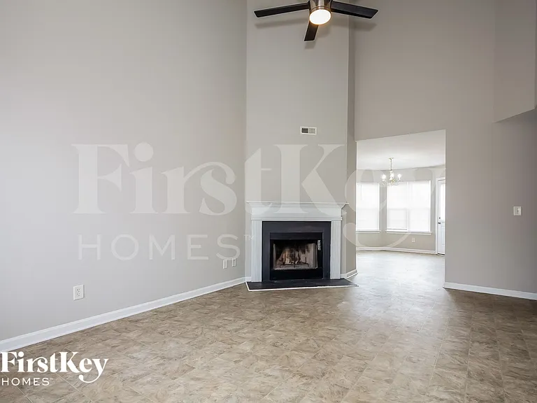 7301 Hidden Creek Dr — Photo 3