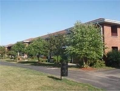 2nd image of 115 Dover Dr Unit 16