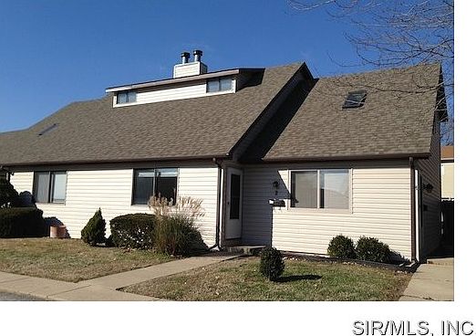 1st image of 818 White Oak Dr