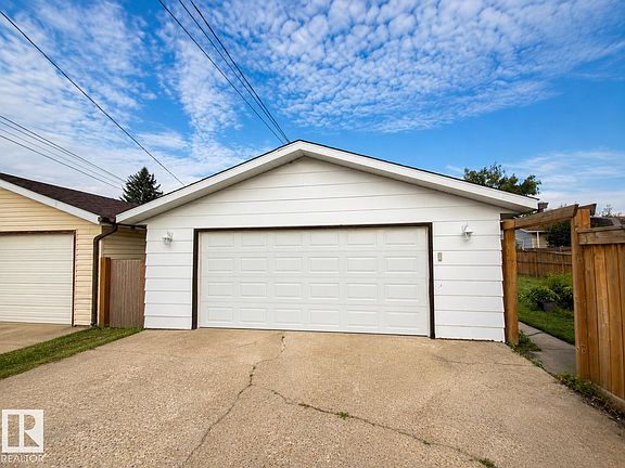 4th image of 4706 44th St