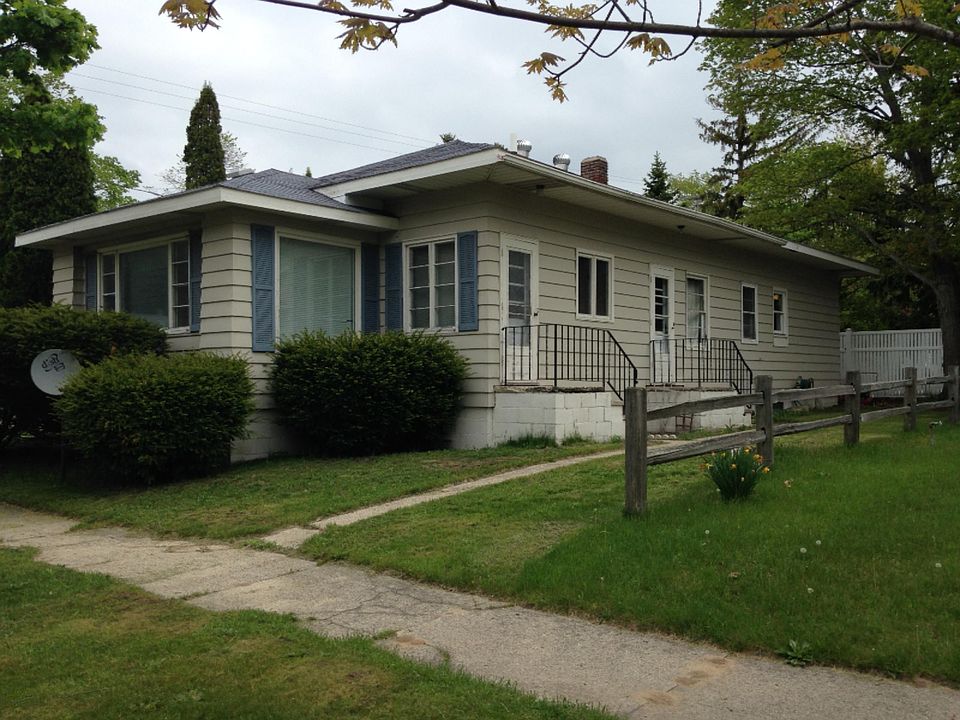 1st image of 27 E Park St