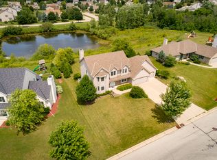 4966 W Woodland Dr, Franklin, WI 53132