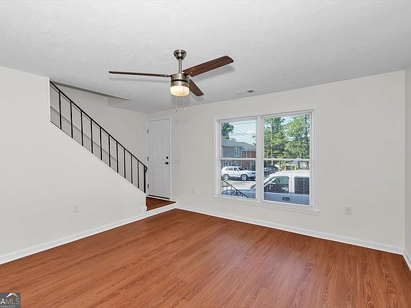 4th image of 2201 Walden Dr #18
