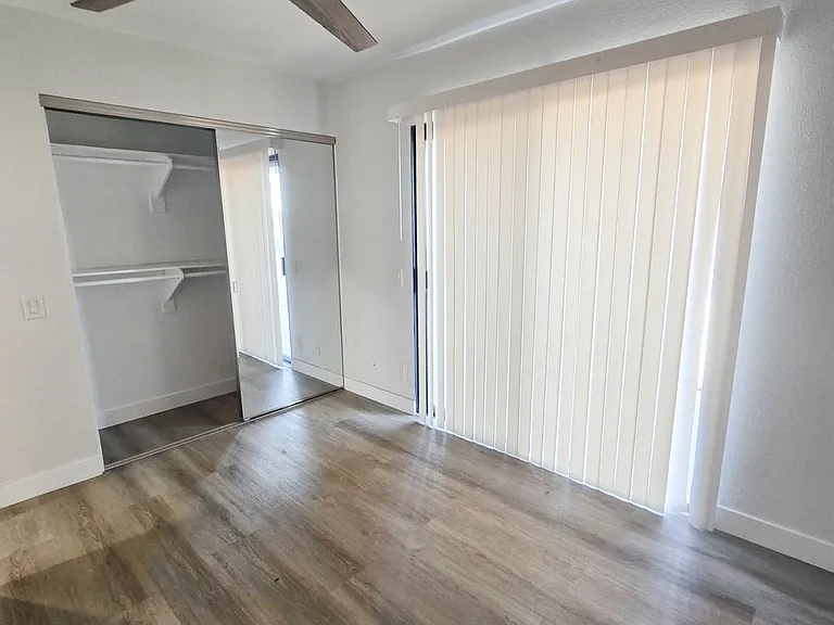 1065 Coronado Ave #203 — Photo 3