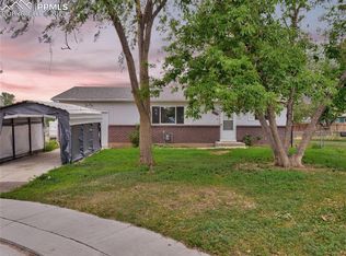 1120 Maxwell St, Colorado Springs, CO 80906