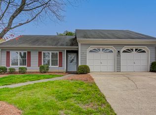 5022 Heathridge Ter, Greensboro, NC 27410