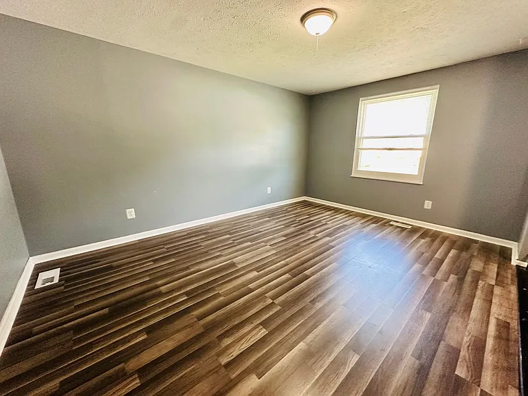 8507 Bost Ln — Photo 4