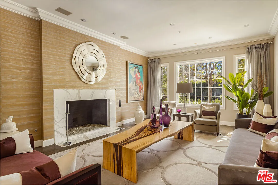 8 bed, 9.5 bath, 8085 sqft, $65,000 — Photo 4