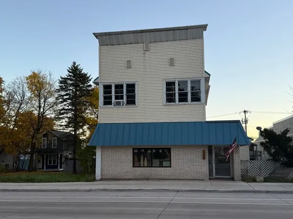 324 W Bayfield St, Washburn, WI 54891