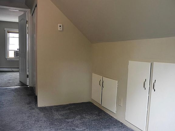 dining area to 2nd bedroom