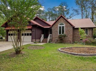 30 Racquet Ct, Sanford, NC 27332