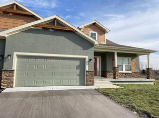 11778 S Deer Run St #1, Olathe, KS 66061