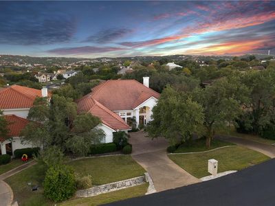 23 Camwood Trl, The Hills, TX, 78738