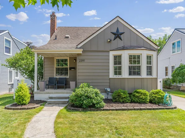 2391 Cambridge Rd, Berkley, MI 48072
