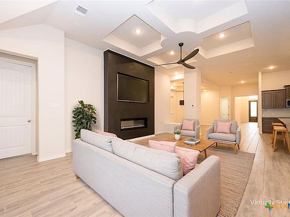 3rd image of 8409 Ridge Crest Dr
