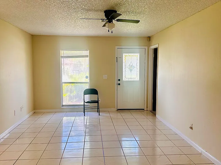 6245 Saxon Blvd — Photo 5