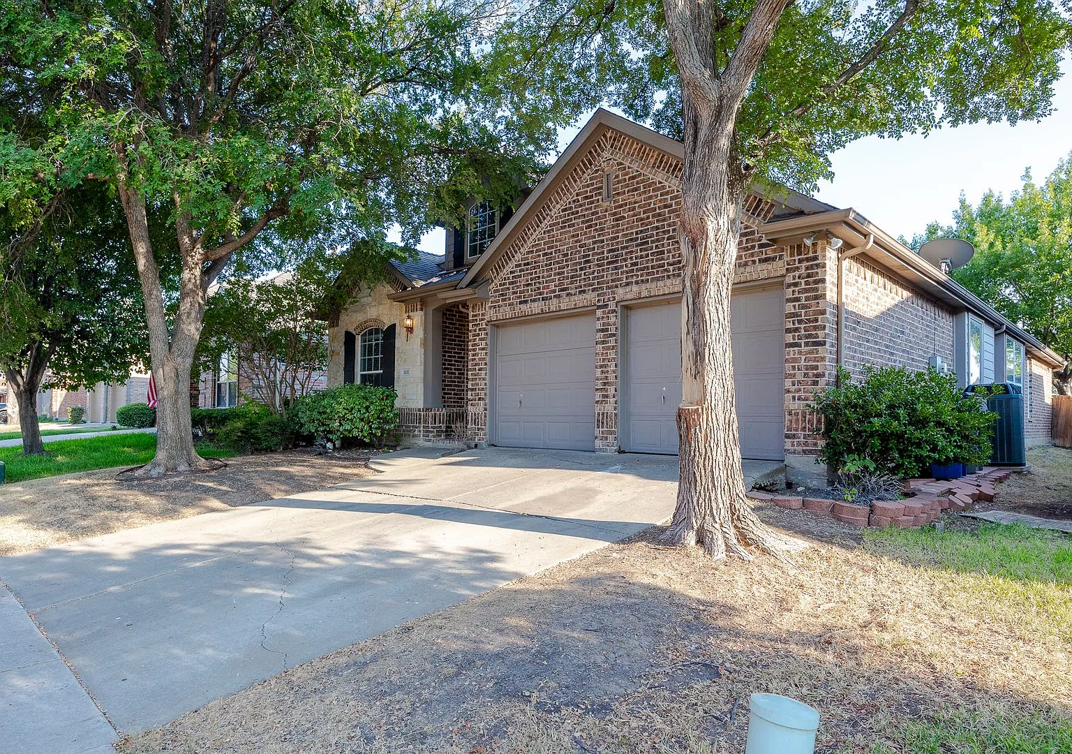 Beautiful 4 bedrm 2 bath one story home in Frisco ISD with Exemplary schools — Photo 2