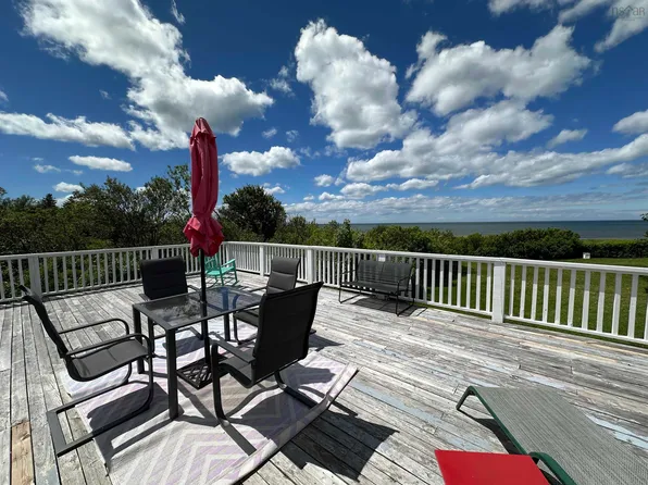 15 Memory Ln, Cumberland, NS B0K 1K0