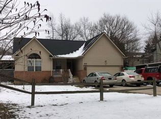 7636 Oliver St, Whitmore Lake, MI 48189