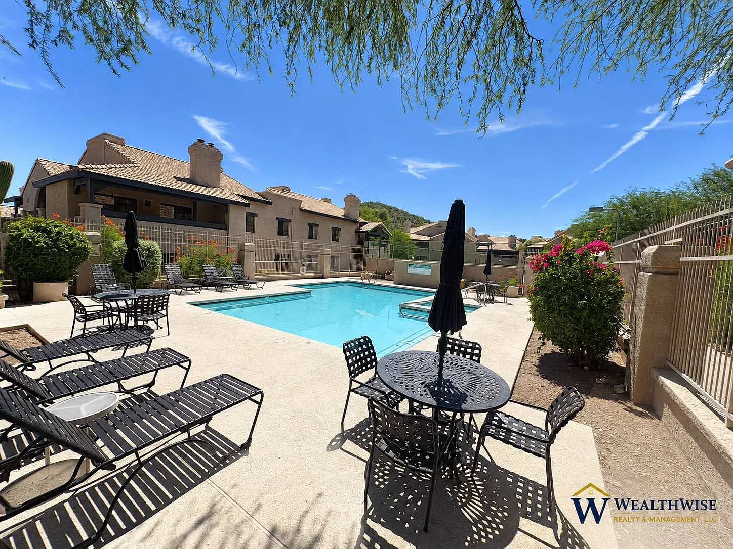 3 bed, 2.0 bath, 1113 sqft, $1,495 — Photo 2
