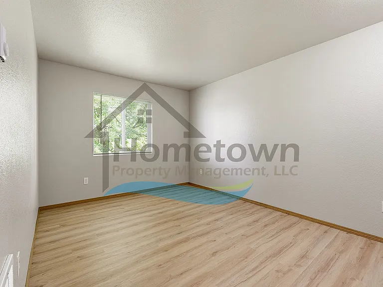703-1 N Compton St — Photo 14