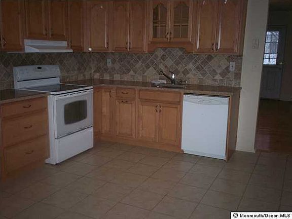 5th image of 32 Plaza De Las Lobos #E