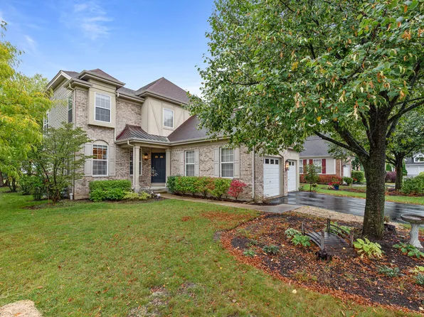 748 Darby Ct, Indian Creek, IL 60061
