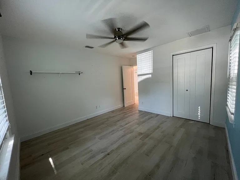 4105 W Azeele St — Photo 14