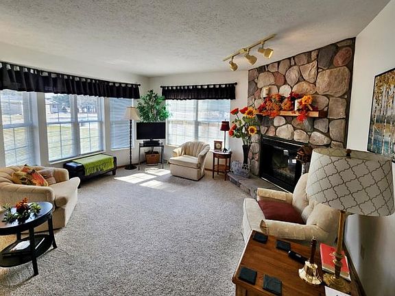 3rd image of 7583 Sunset Shores Dr