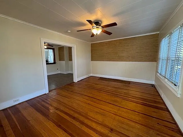 816 York St NE — Photo 6